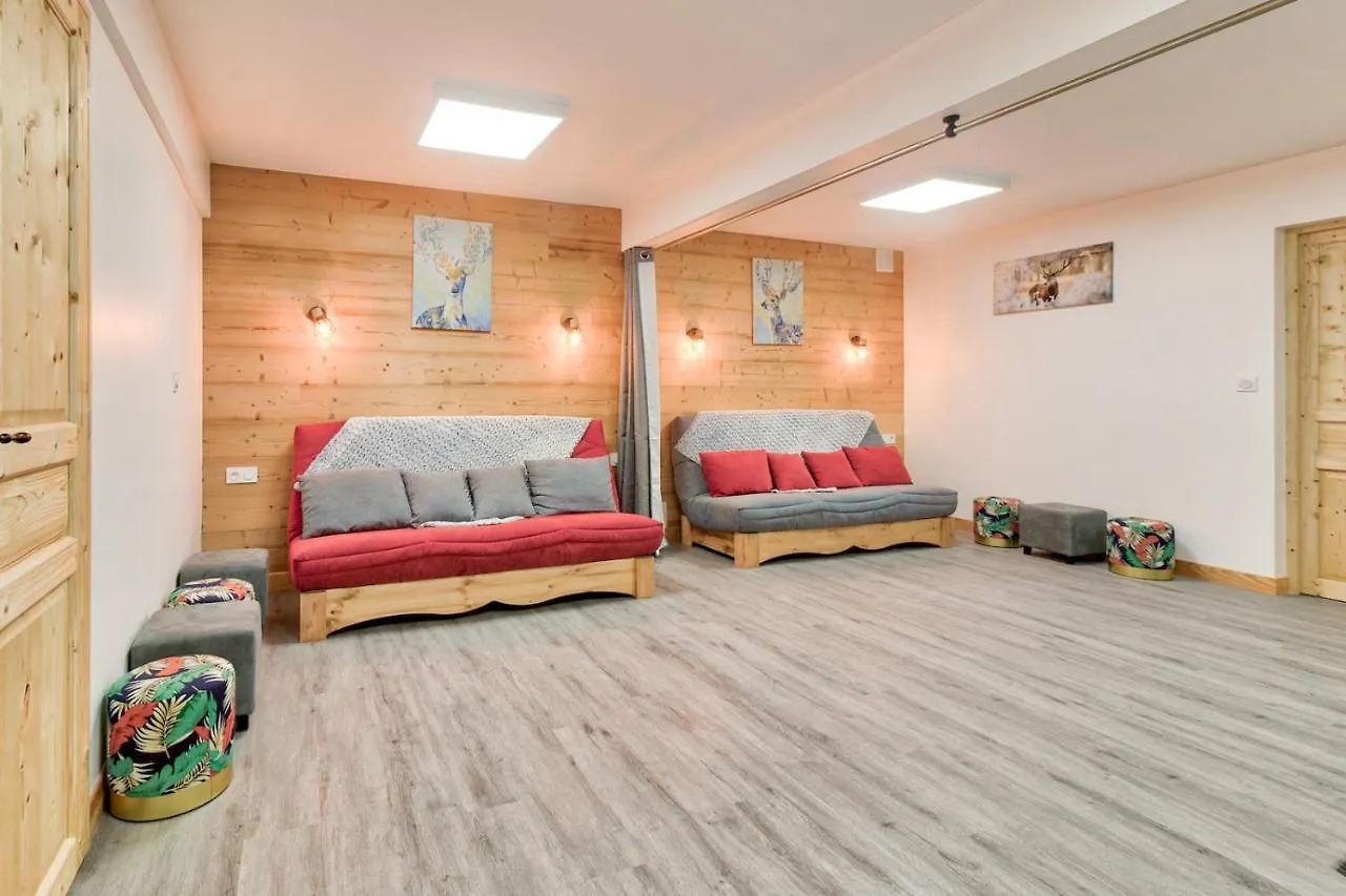 Daire A 80M Des Pistes, Bel Appartement Pour 15 Génos Fransa