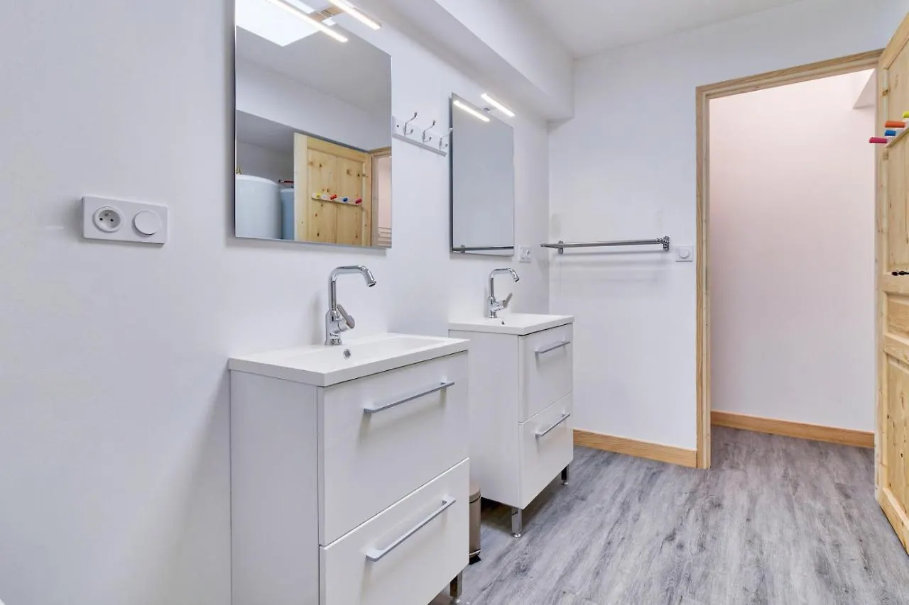 A 80M Des Pistes, Bel Appartement Pour 15 Génos